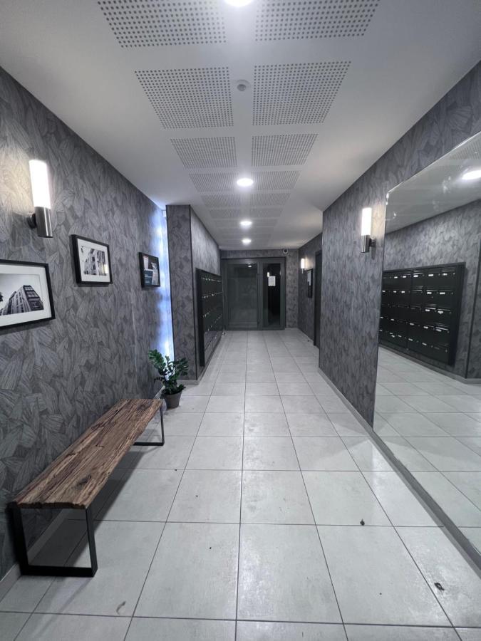 Chambre Privee Dans Un Appartement A 37 Min De Champs Elysees ซัคทรูวิลล์ ภายนอก รูปภาพ